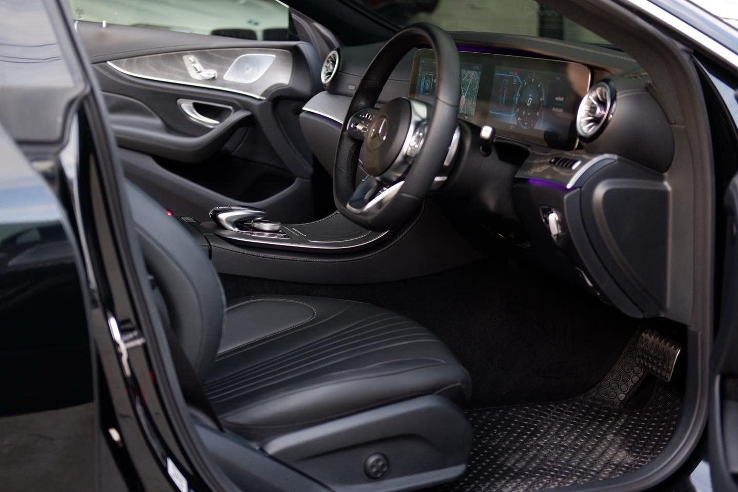 Mercedes-Benz CLS300d AMG Premium Top สุด ปี 2021