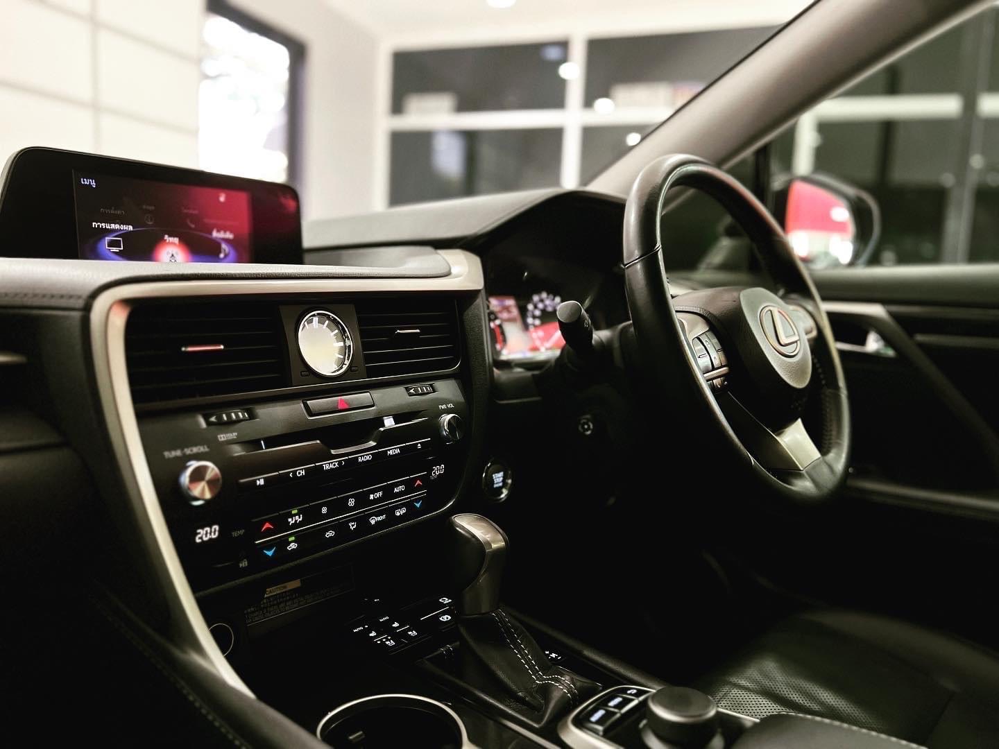 Lexus RX200t 2.0 Luxury เบนซินเทอร์โบ ปี 2016