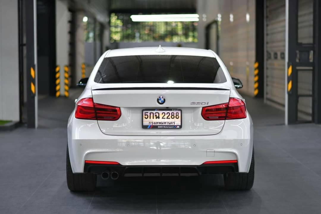 BMW 320i Sport LCI ปี 2015