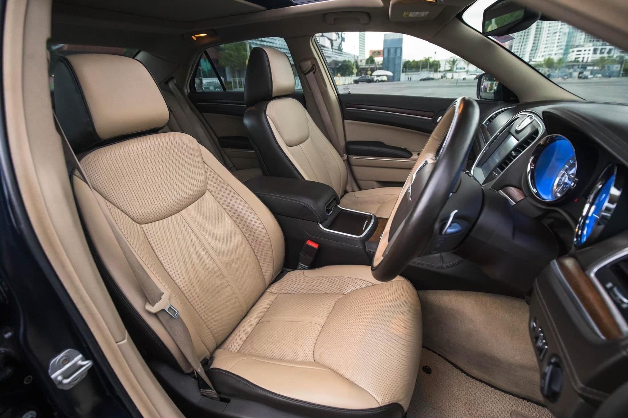 Chrysler 300C Diesel CRD ปี 2013