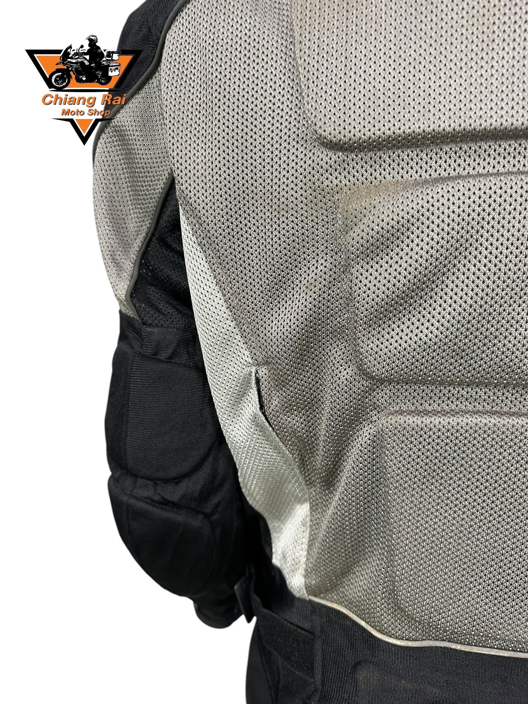 เสื้อขี่มอเตอร์ไซด์( มือสอง) RCSA 989 : อก 46-48" ยาว 25" (L) **motoboss**