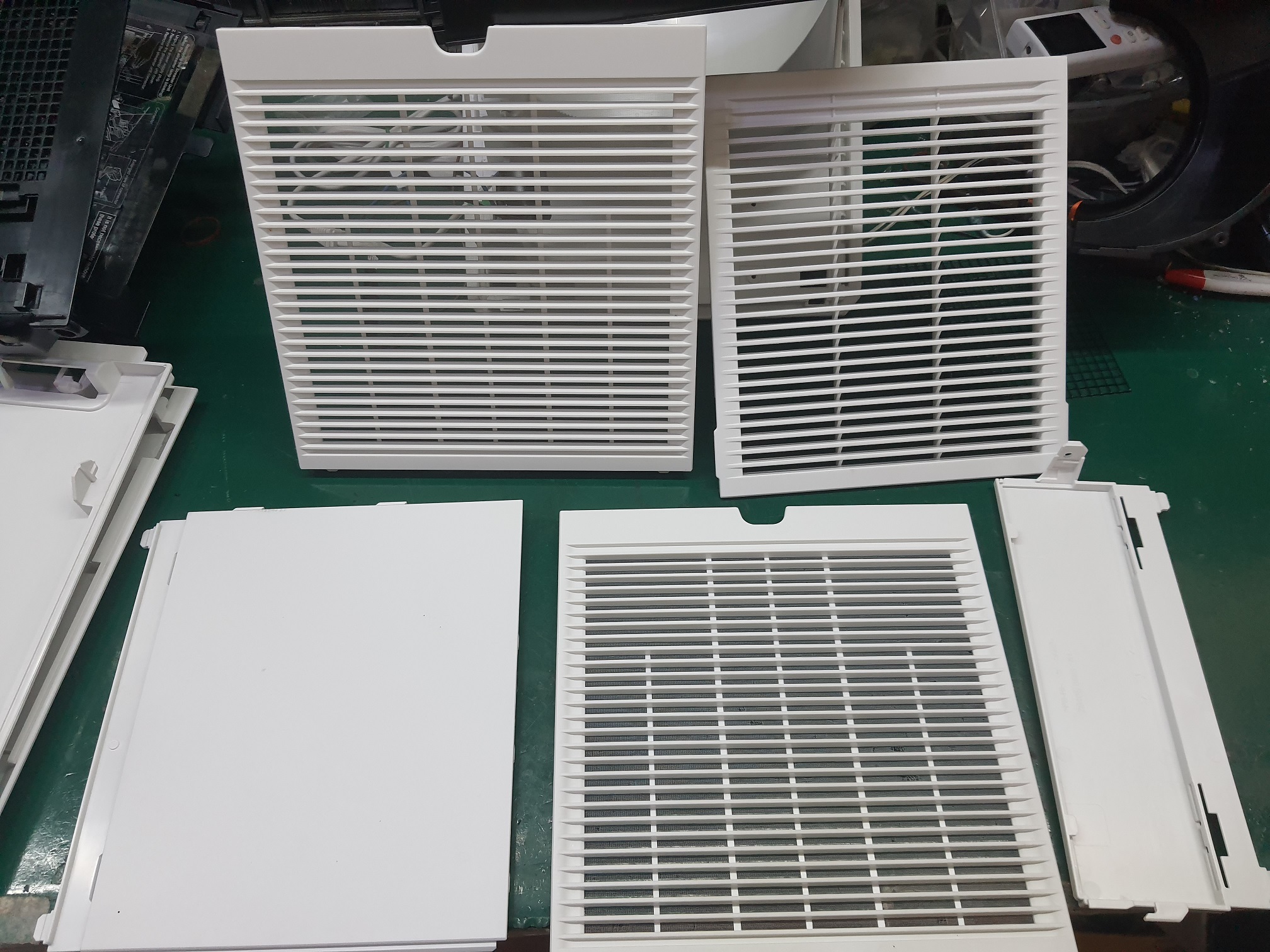 ล้างเครื่องฟอกอากาศ ยี่ห้อ DAIKIN รุ่น MC40UVM6