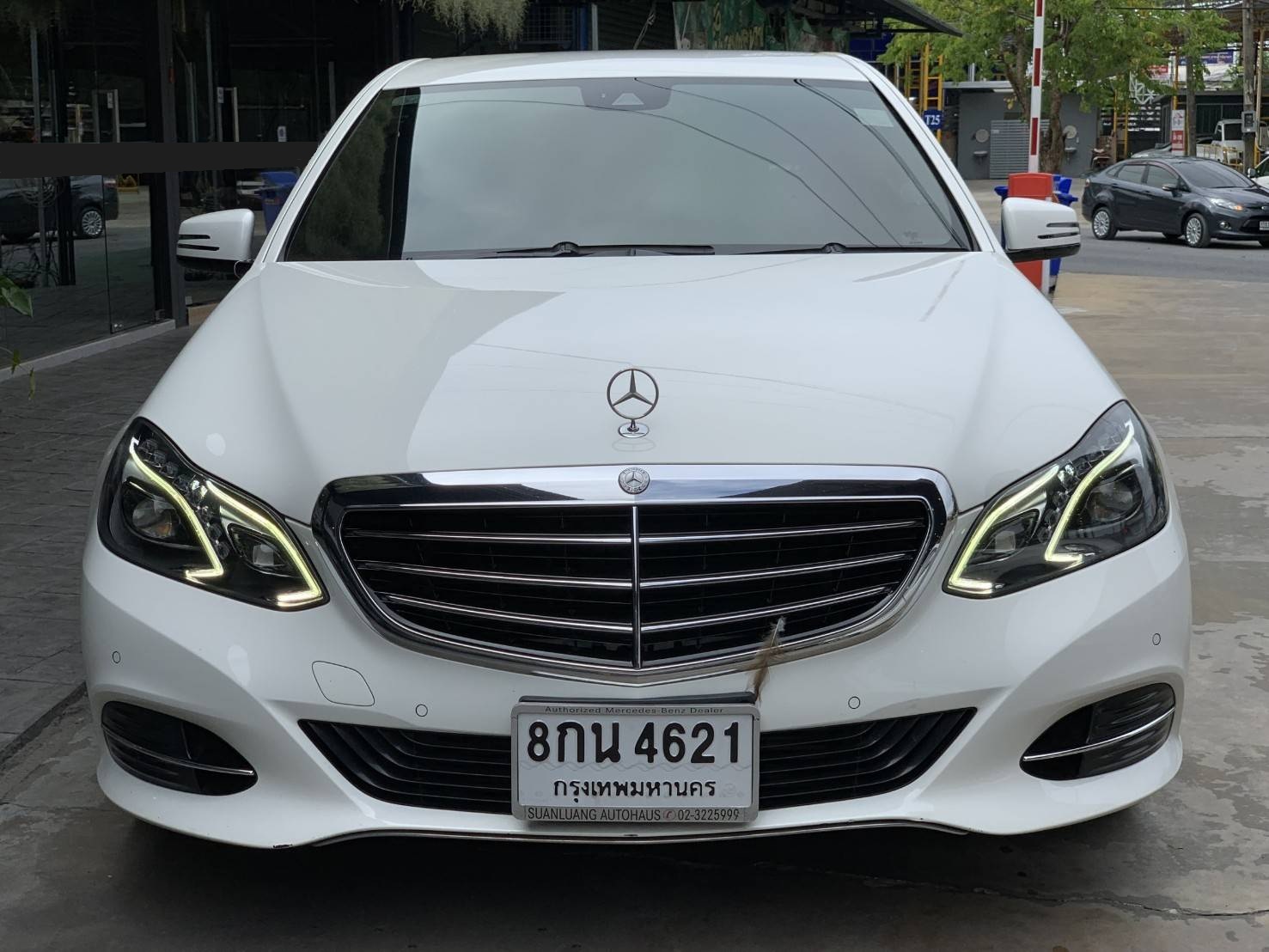 Mercedes-Benz E300 Bluetec Hybrid ปี 2013