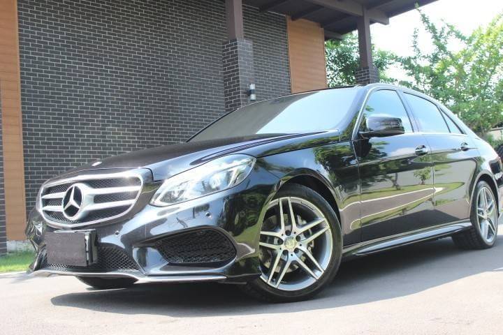 Mercedes Benz E300 Blutech Hybride 2.1 AMG Dynamic ปี 2015