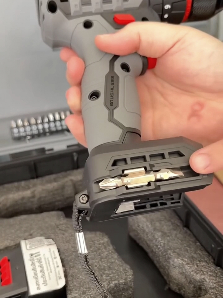 สว่านแบตกระแทก 3 ระบบ ไร้แปรงถ่าน ยี่ห้อ OSUKA รุ่น OCHD802-D2