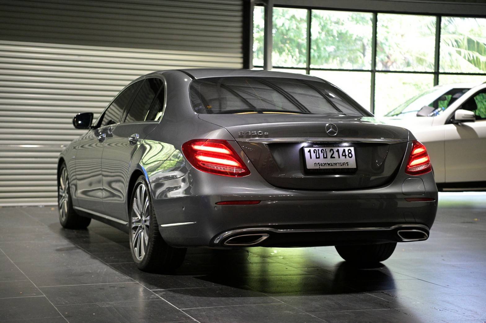 Mercedes-Benz E350e Exclusive ปี 2018