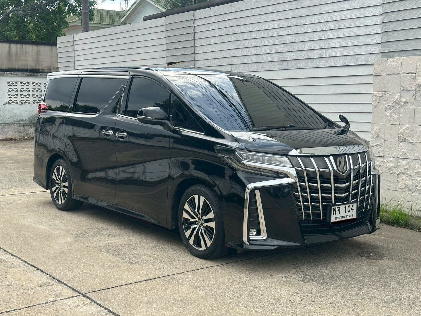TOYOTA ALPHARD 2.5 SC PACKAGE MNC สีดำ ปี 2018 รุ่นท็อป