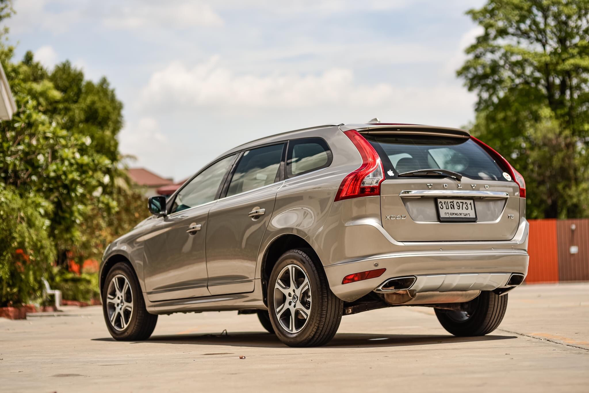 Volvo XC60 2.0 T5 ปี 2014