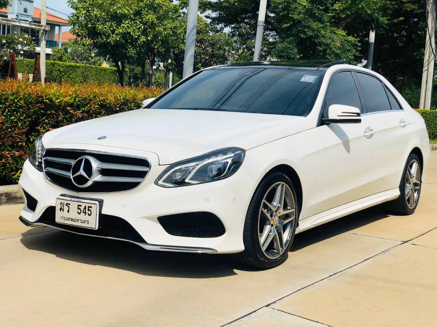Benz W212 E300 Bluetec Hybrid AMG Package ปี 2014