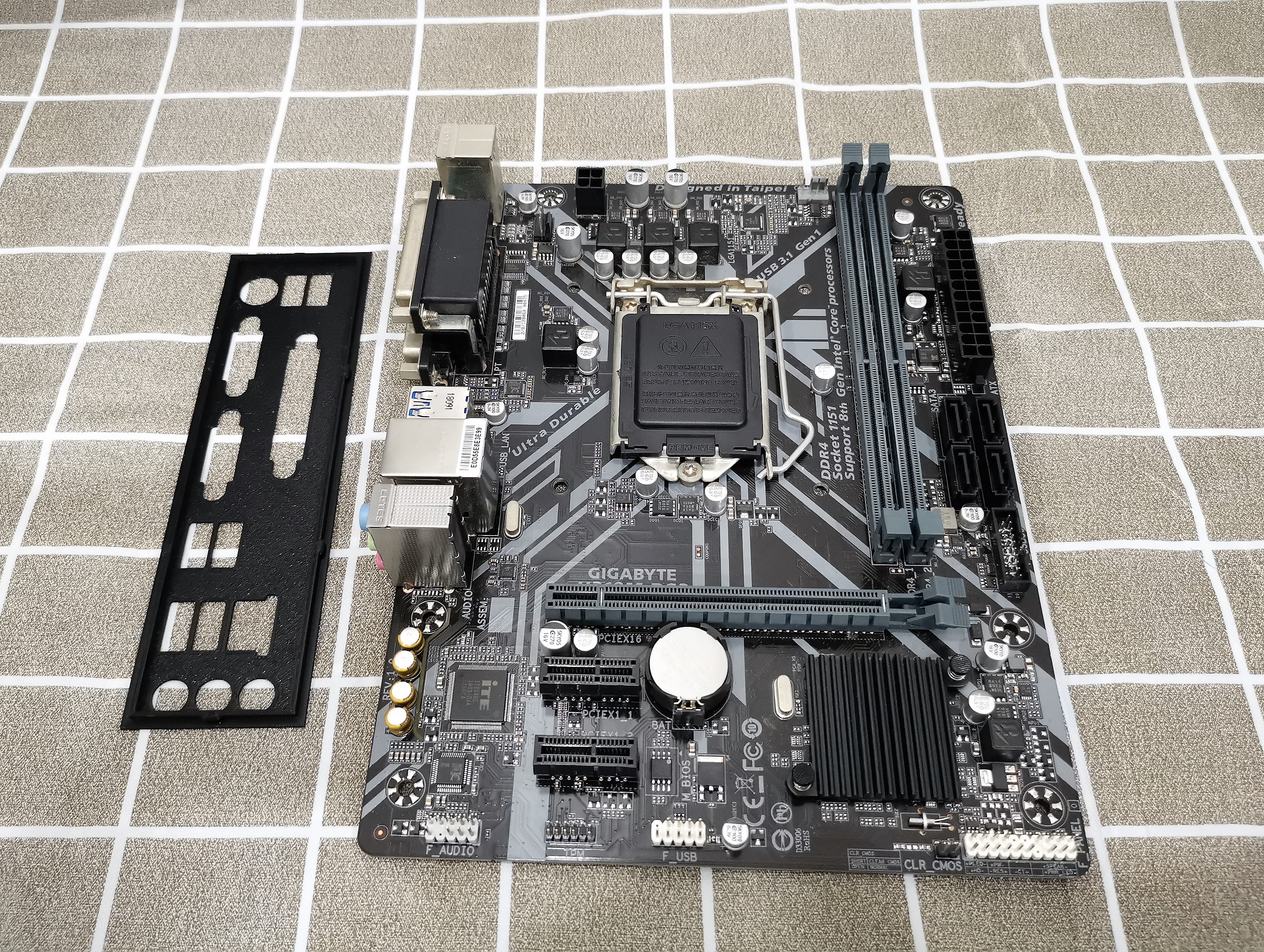 Gigabyte H310M DS2