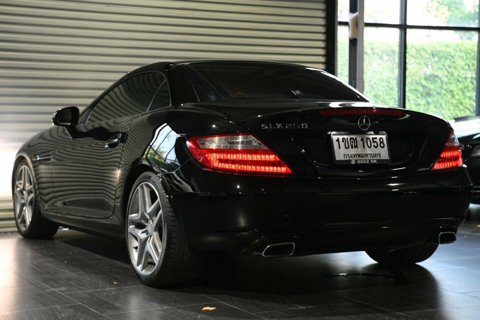 Mercedes-Benz SLK250 ปี 2012