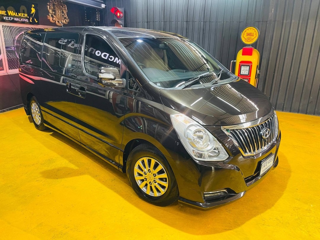 HYUNDAI H1 DELUXE TOP ปี2018