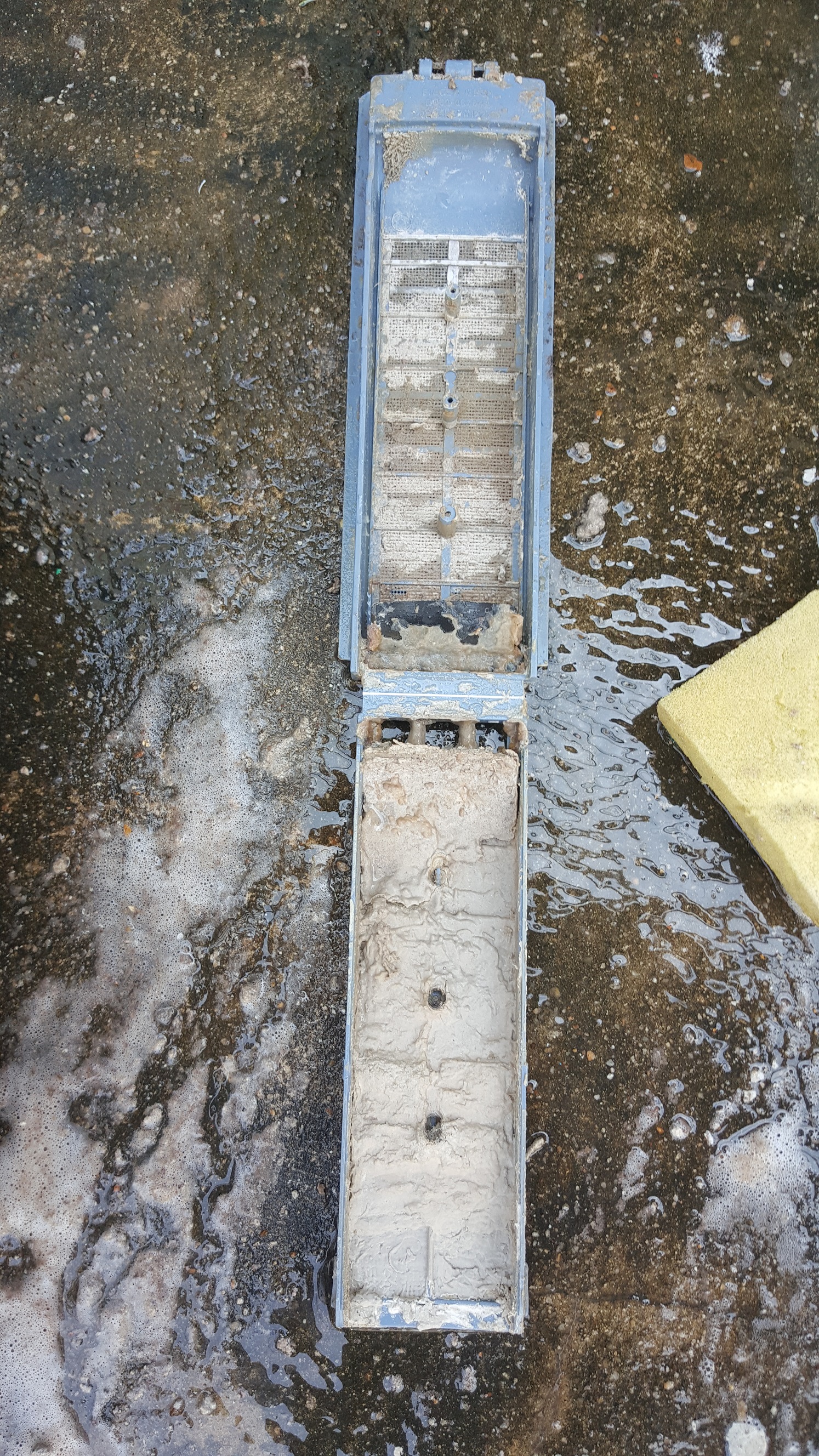 ล้างเครื่องซักผ้า ยี่ห้อ SAMSUNG รุ่น WA11V5 ขนาดถังซัก 9 กิโลกรัม