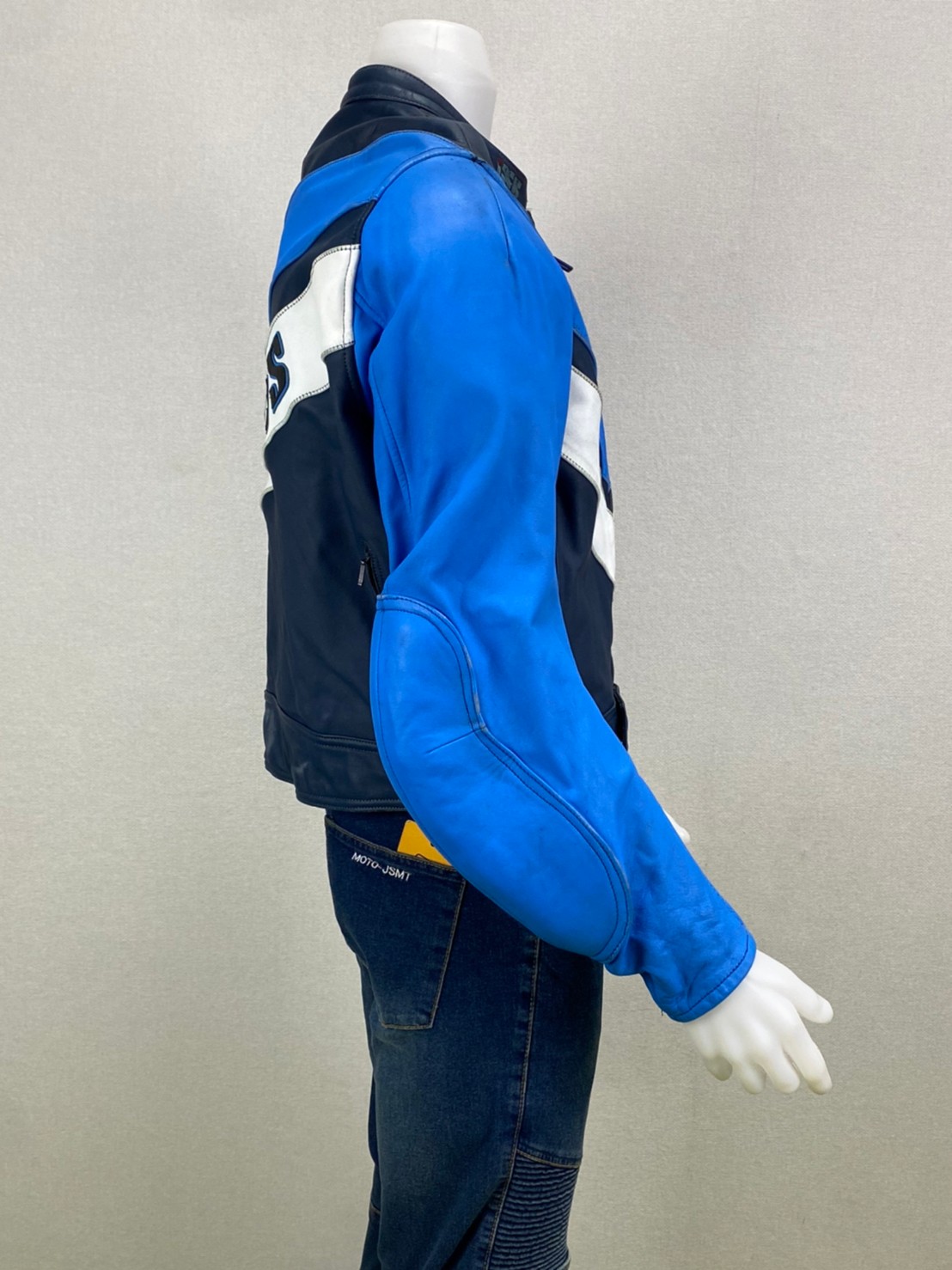 เสื้อการ์ดสำหรับขี่มอเตอร์ไซด์( มือสอง) RCSS 030: อก 46" ยาว 22" ** IXS **