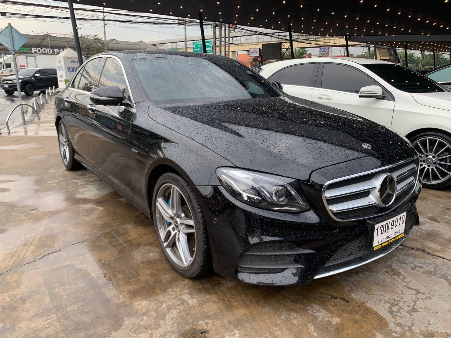 Mercedes Benz E350e AMG ปี 2018