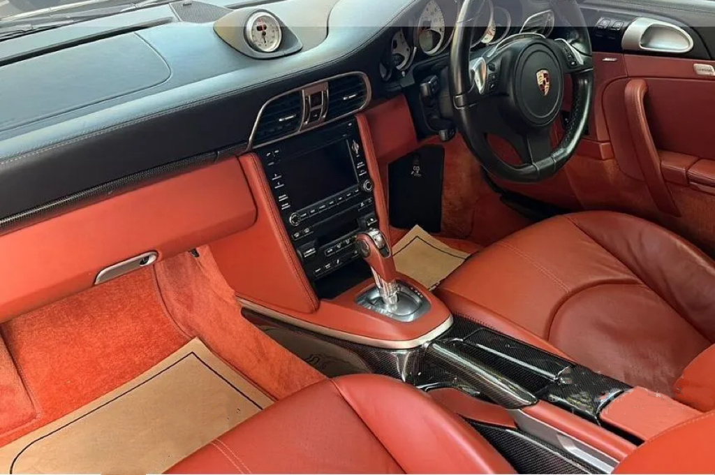 Porsche 911 Carrera S 3.8 997 Coupe ปี 2011