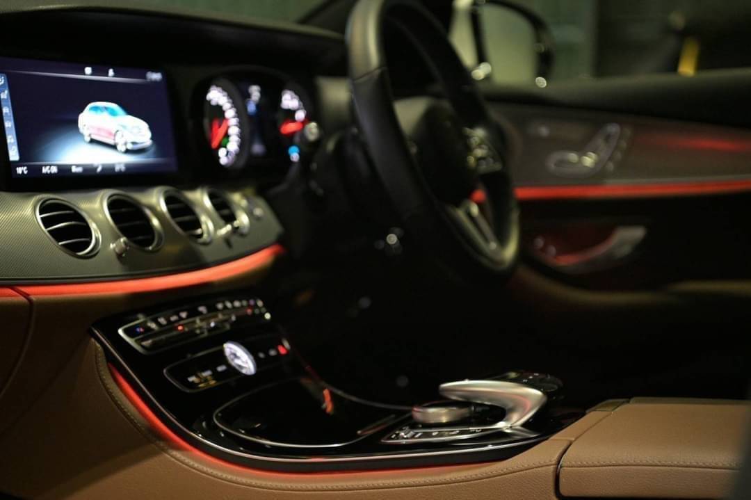 Mercedes-Benz E350e Avantgrade ปี 2019
