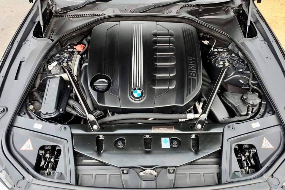BMW F10 525D 3.0L ปี 2013