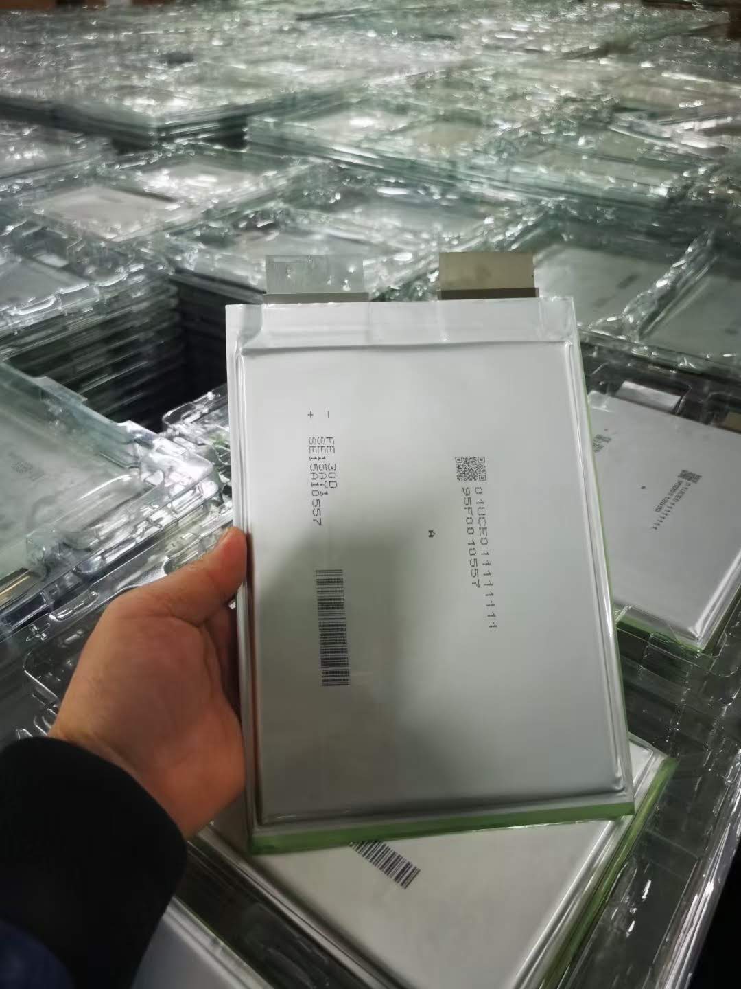 LG NCM 30Ah 3.7v Volvo 8C high drain PHEV CAR battery cell