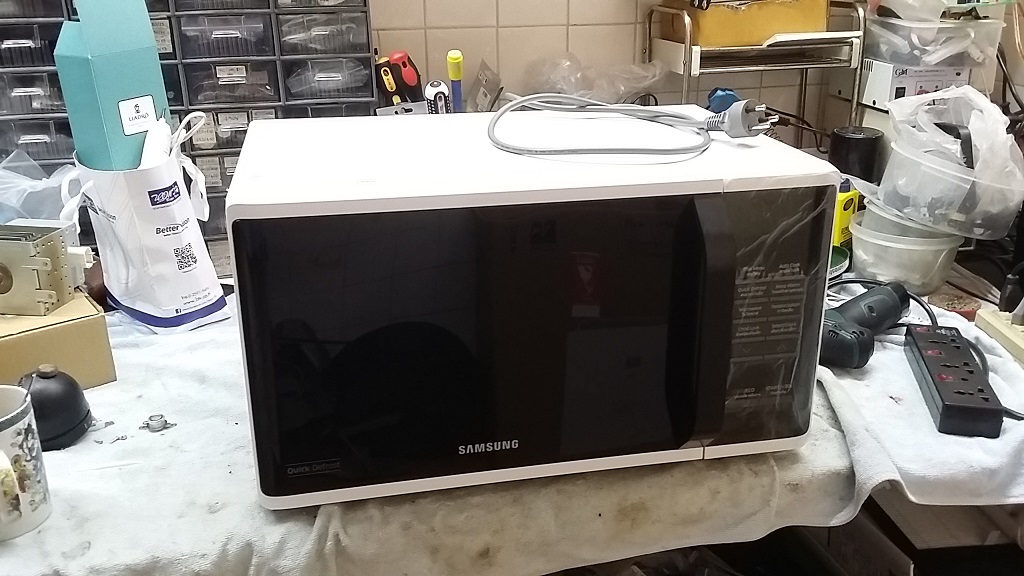 ซ่อมไมโครเวฟ ยี่ห้อ SAMSUNG รุ่น MS23K3513AW อาการเปิดติดแต่ไม่ร้อน