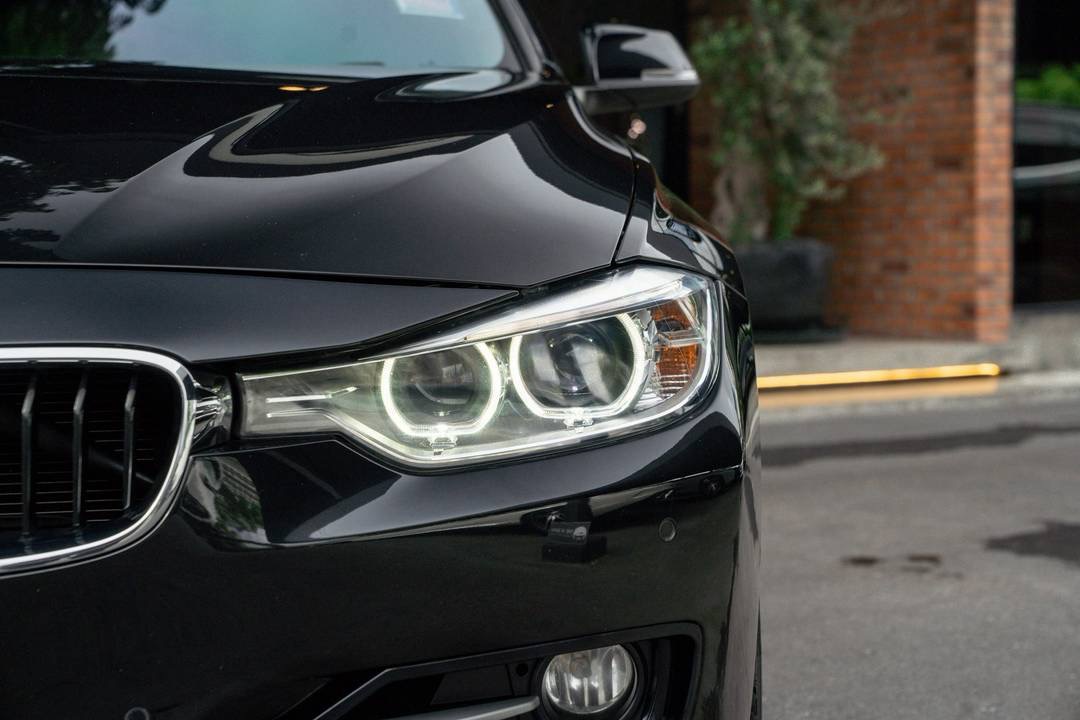 BMW 320i Sport ปี2013