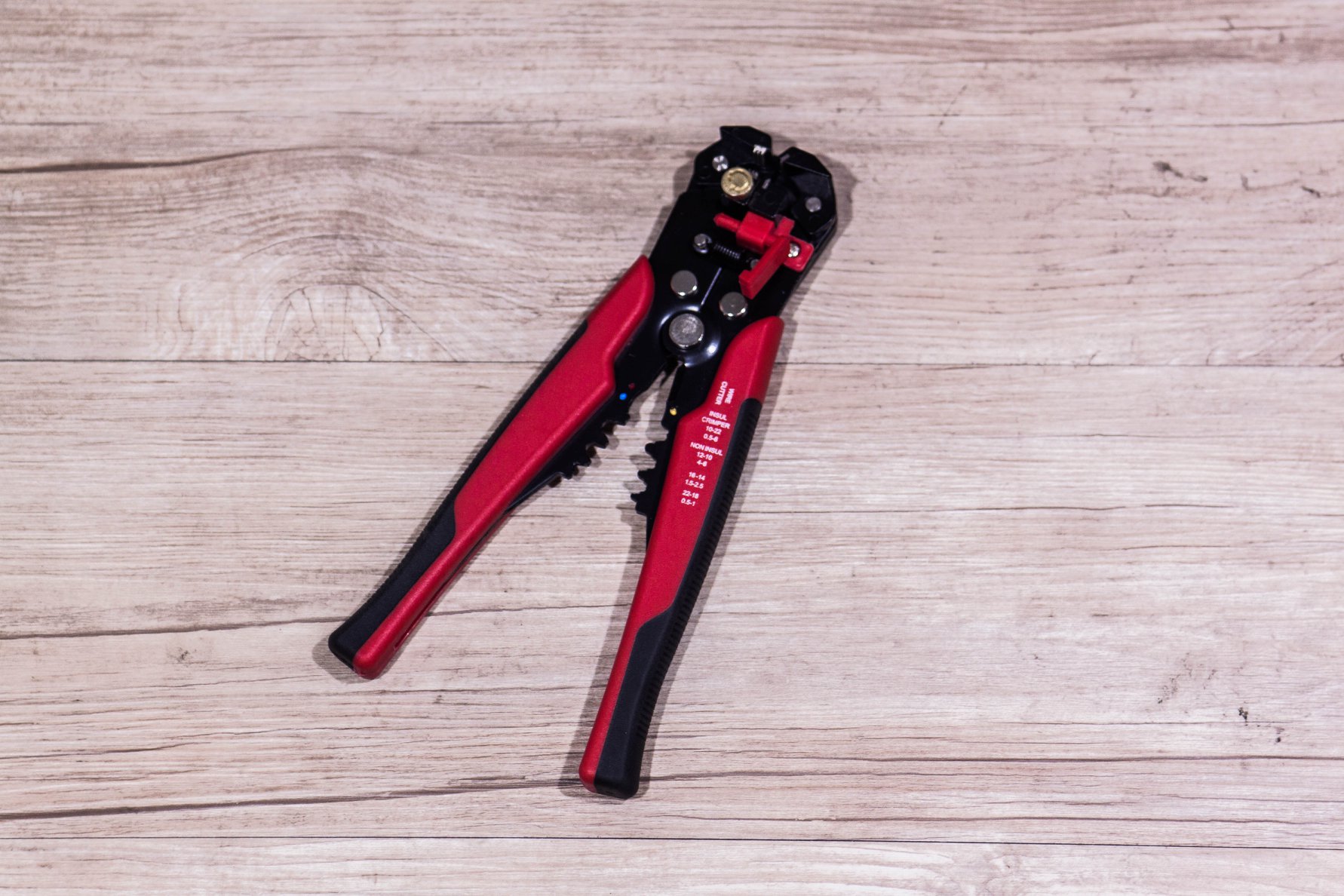 MARCH คีมปอกสายไฟออโต้ 3 in 1