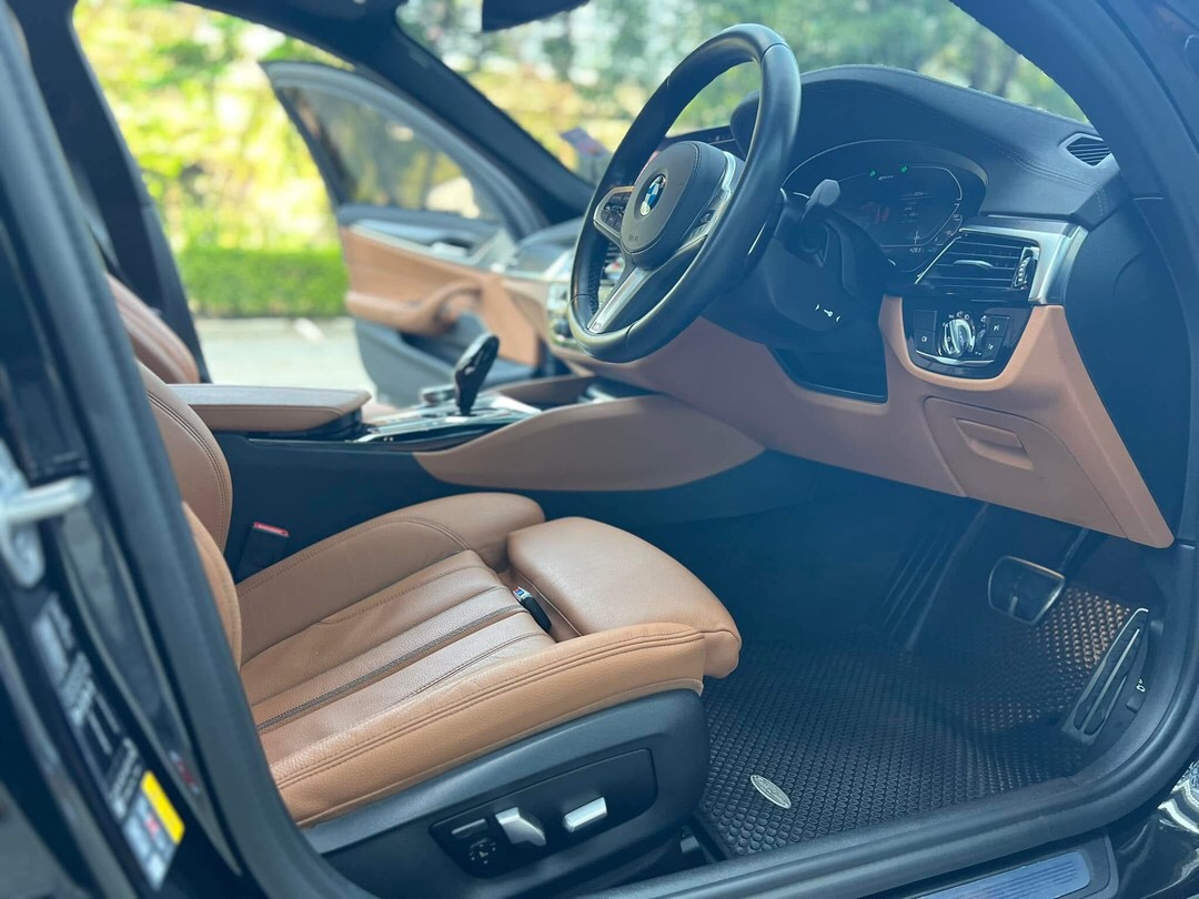 BMW G30 530e M Sport LCI ปี 2021 (จด 2022)