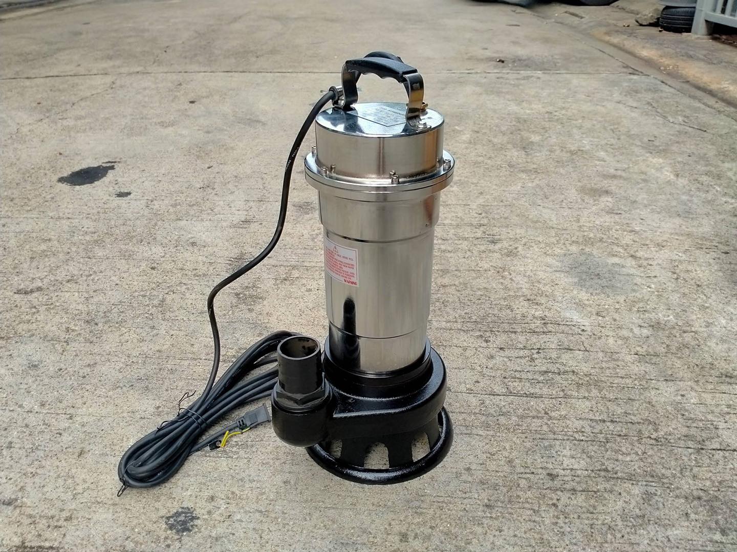 ปั๊มแช่สแตนเลส ดูดโคลน ดูดน้ำ ยี่ห้อ Win 2 นิ้ว 3 นิ้ว