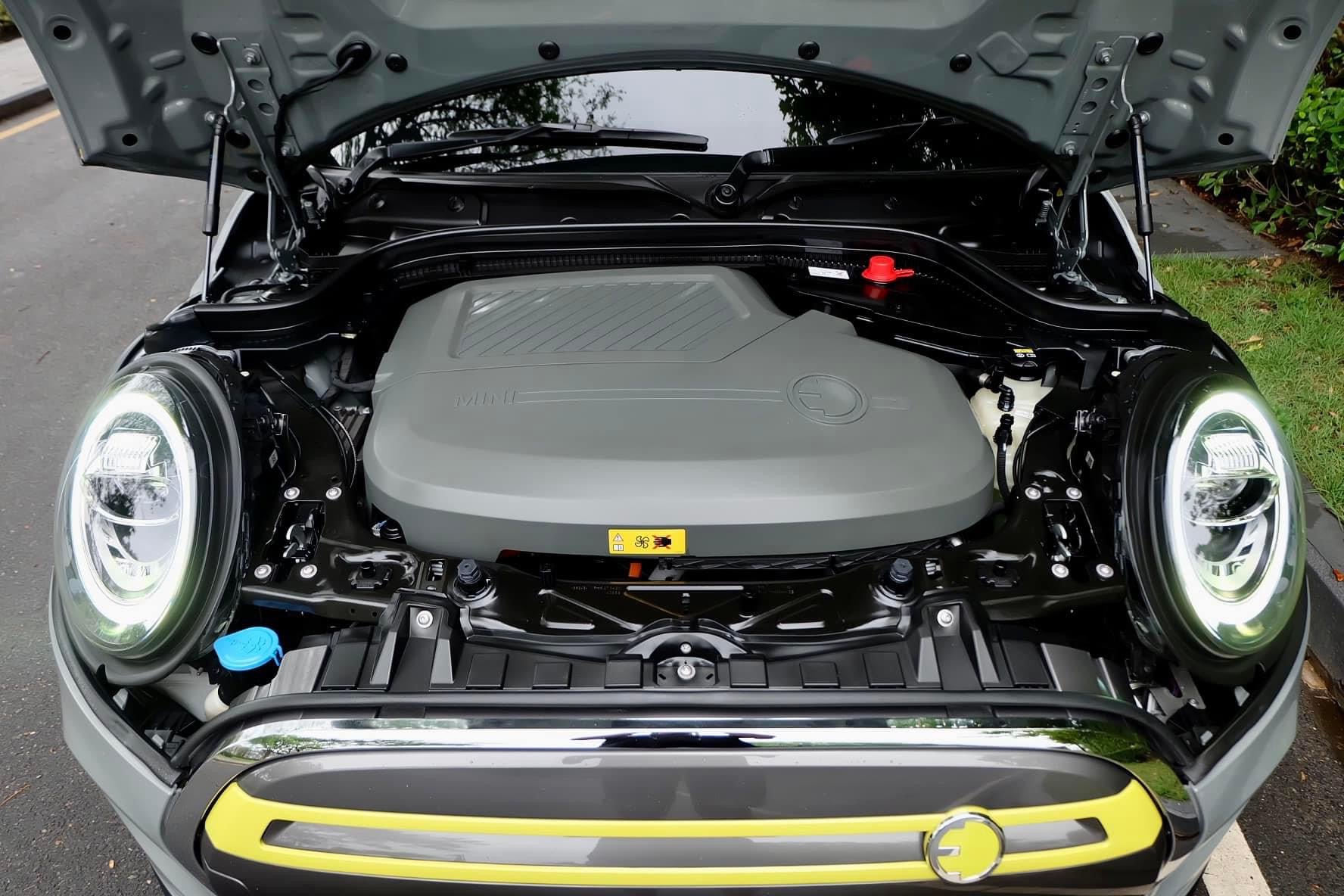 Mini Cooper SE LCI ปี 2021