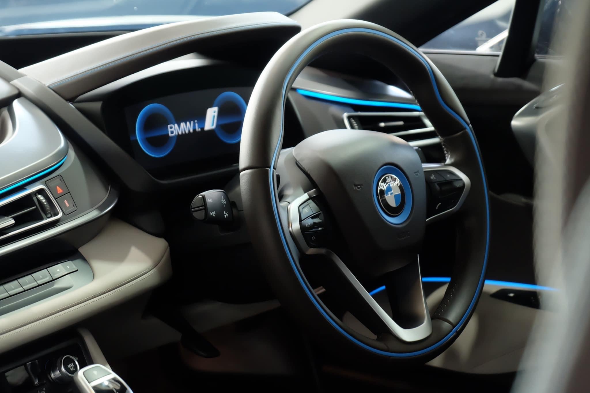 Bmw i8 Coupe Pure Impulse ปี 2015