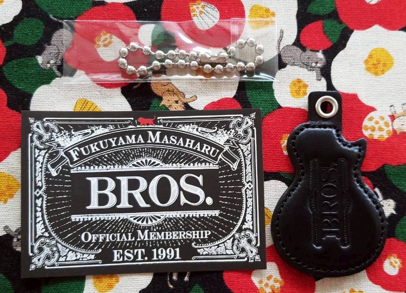 พวงกุญแจ BROS. 福山雅治 Fukuyama Masaharu จากญี่ปุ่น กีตาร์ (หนัง) Size : 7 cm