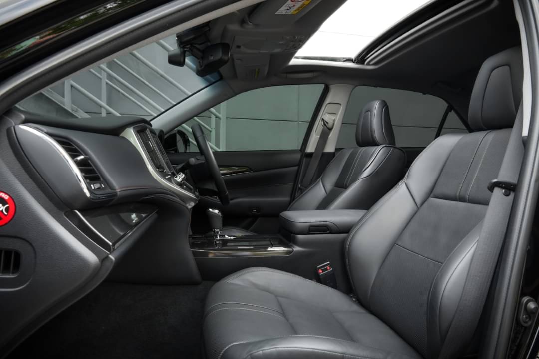 Toyota Crown Athlete ปี2013