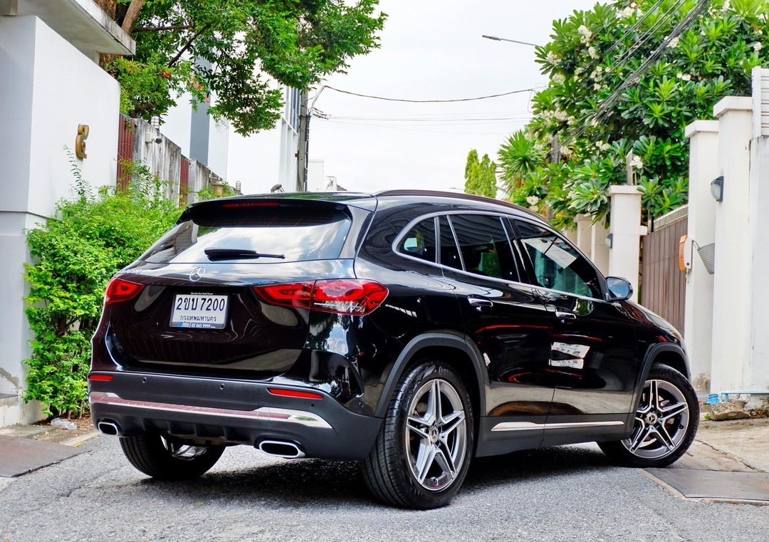 Mercedes Benz GLA 200 AMG Dynamic ปี 2021