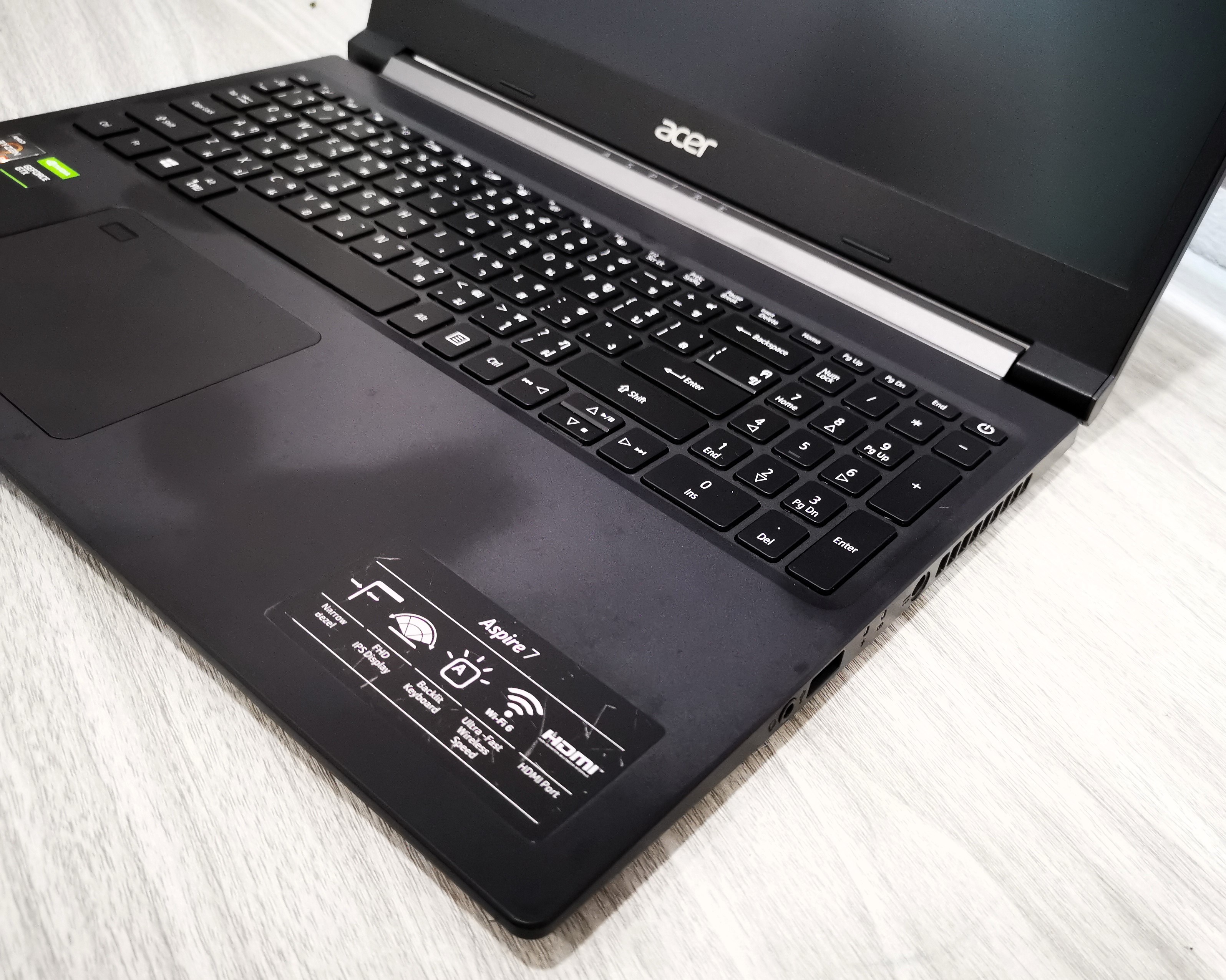 Acer Aspire 7 A715-42G-R7RS