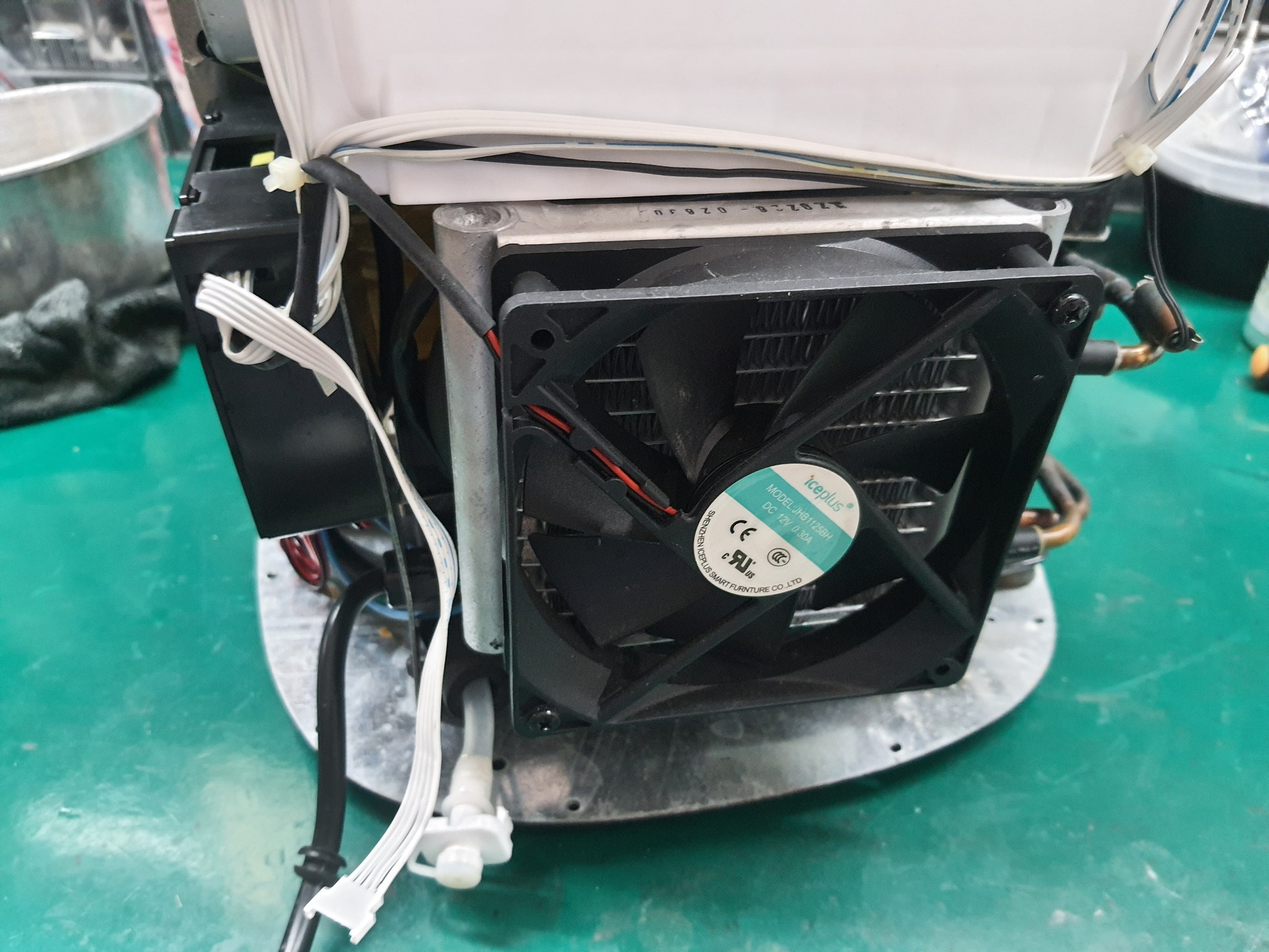 ซ่อมเครื่องทำน้ำแข็ง ยี่ห้อ ICEPLUS รุ่น HIM-56A อาการไม่ผลิตน้ำแข็ง