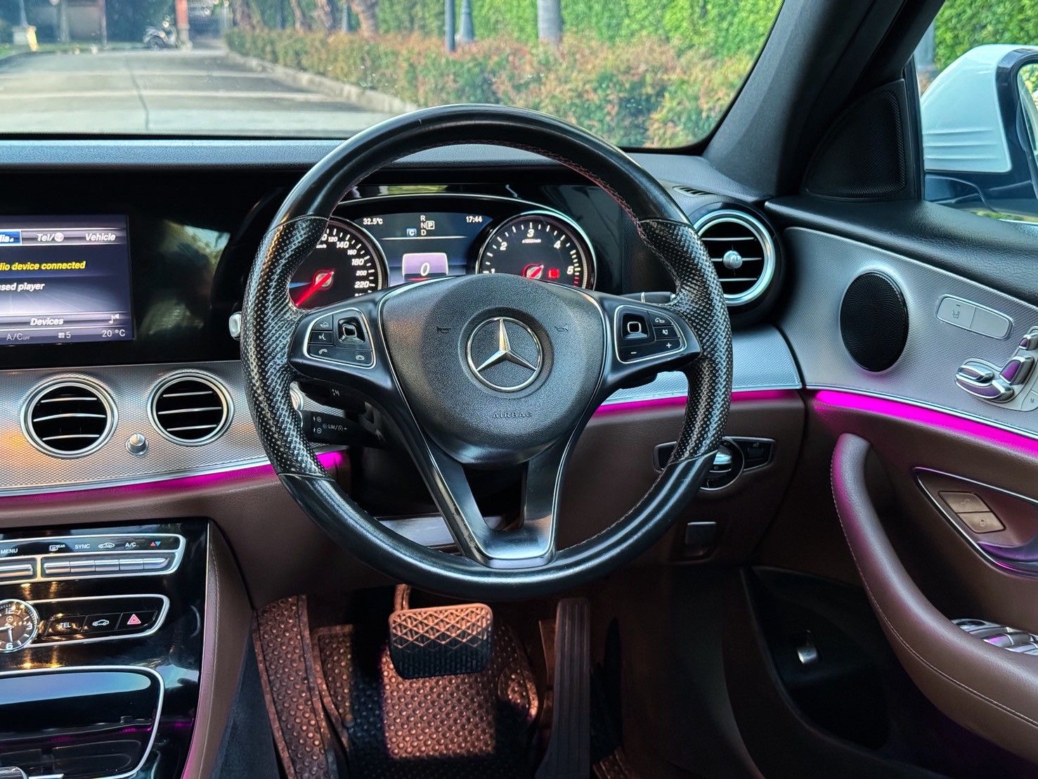 Mercedes Benz E220d (ดีเซลล้วน) Top W213 ปี 2017