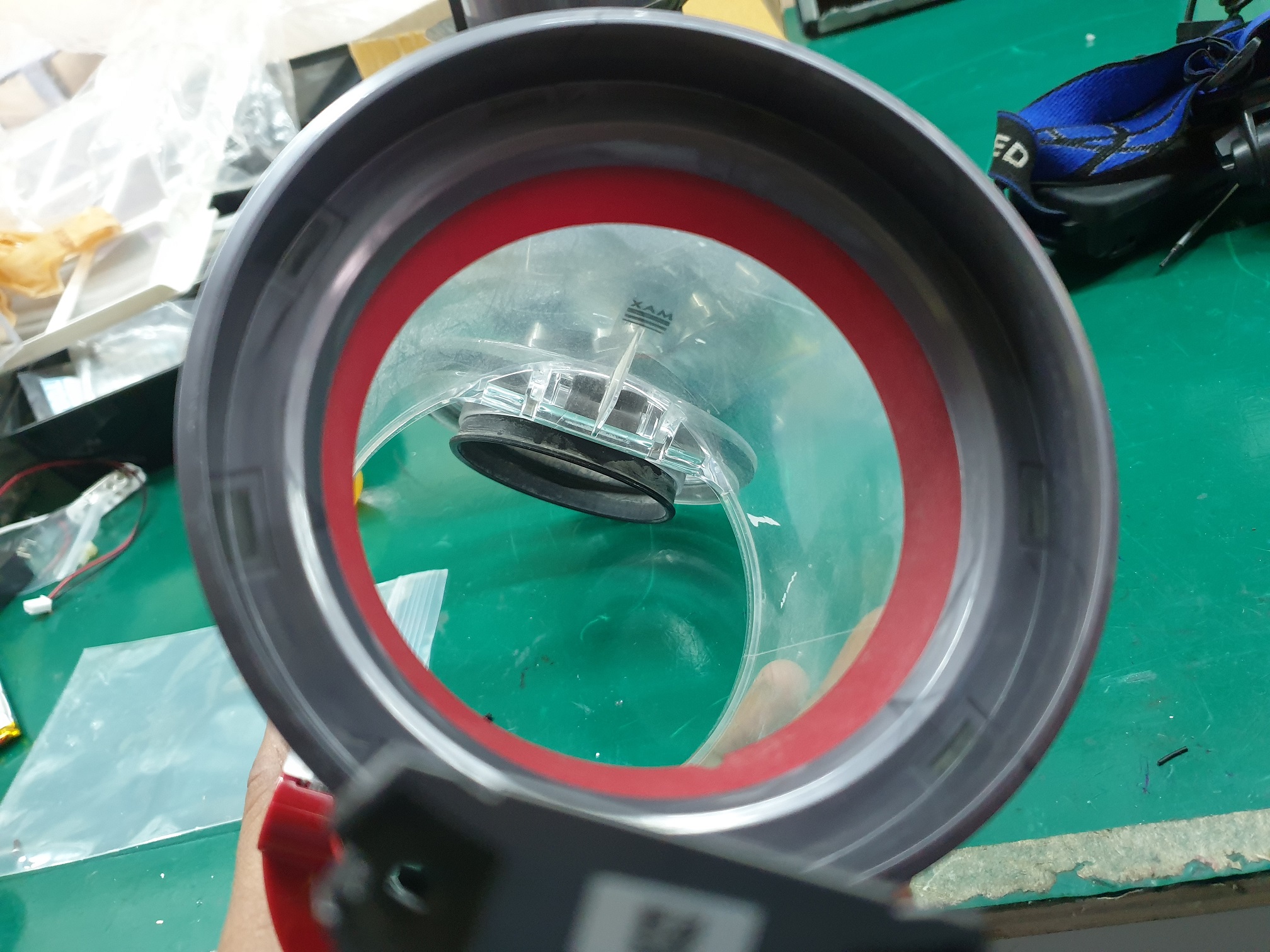 ซ่อมเครื่องดูดฝุ่นแบบด้าม ยี่ห้อ DYSON รุ่น SV15 อาการกดดูดฝุ่นเครื่องติดแล้วดับ