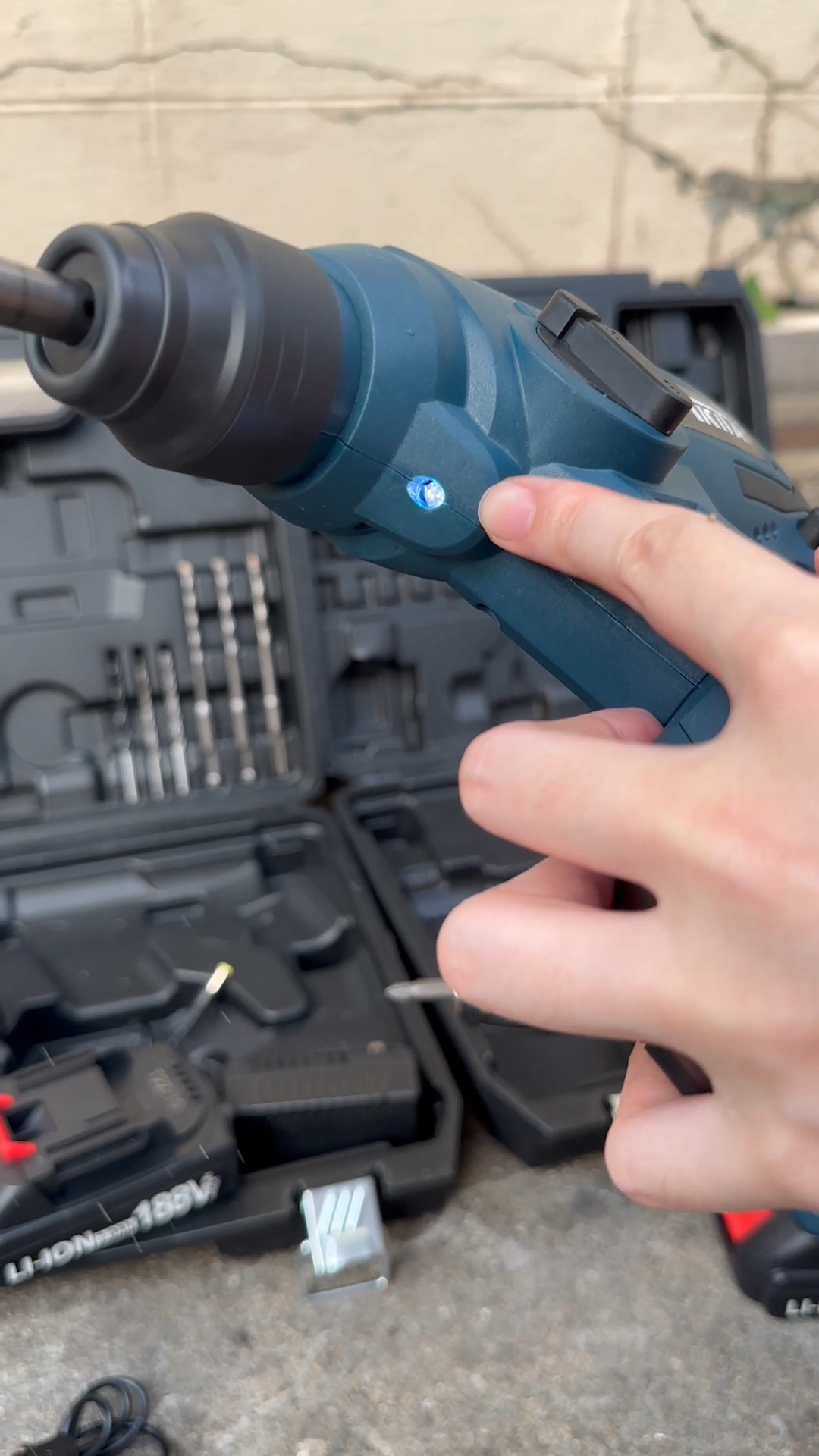 สว่านโรตารี่ไร้สาย 188V ยี่ห้อ AKITA