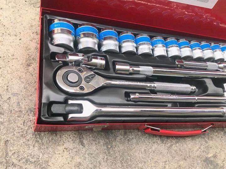 ชุดบล๊อกยูโรคิงทู Euro King Tools จำนวน 24 ชิ้น สีบรอนด์ งาน CR-V