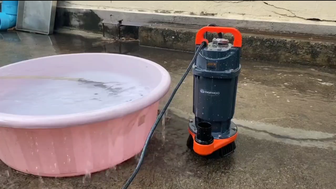 ไดโว่ไฟฟ้า Daewoo งานเกาหลี มี 3 ขนาด (1นิ้ว/ 1.5นิ้ว /2 นิ้ว) ให้เลือกใช้