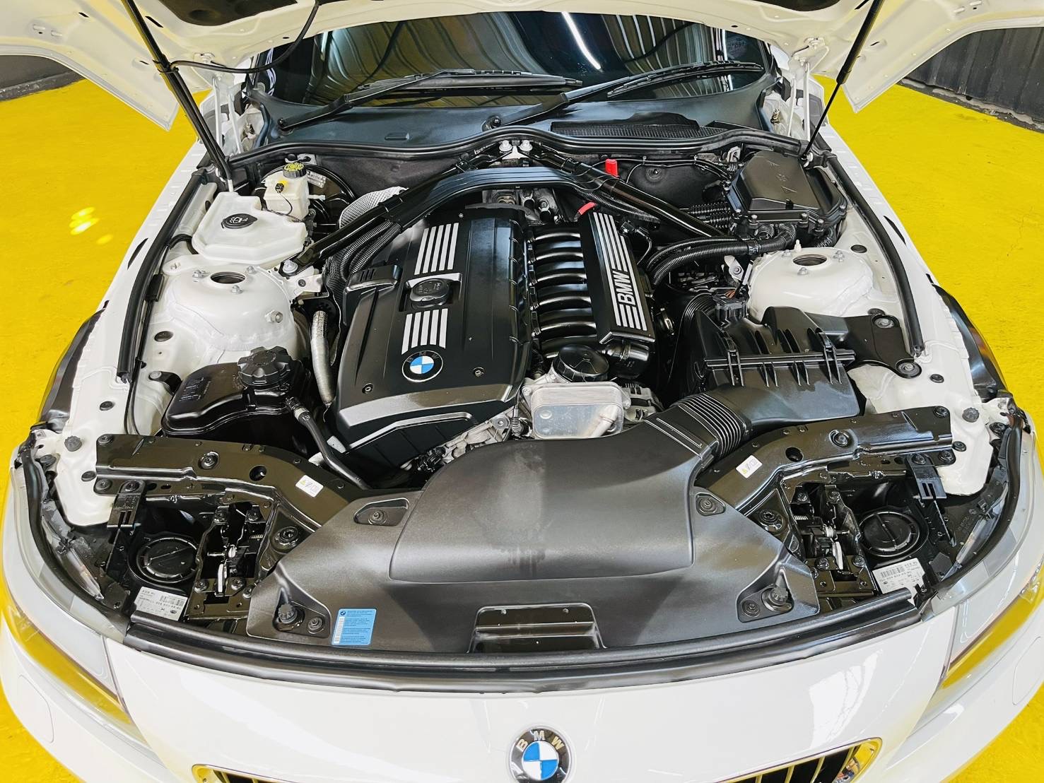 BMW Z4 2.3i S-DRIVE ปี 2011