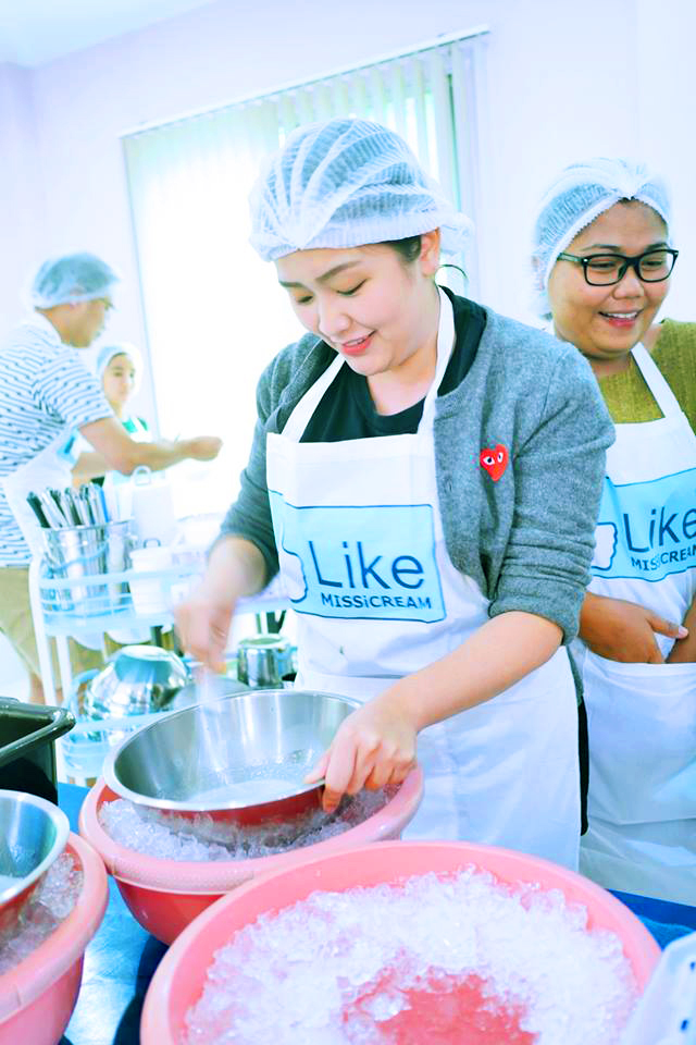 Homemade Ice cream & Artisan Gelato Class โดย อ.พรหล้า Miss Icecream