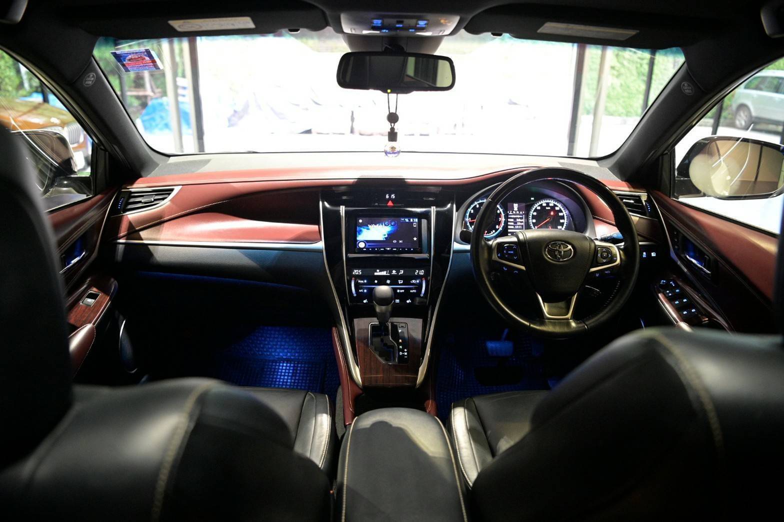 TOYOTA HARRIER 2.0 เบนซิน ปี 2014