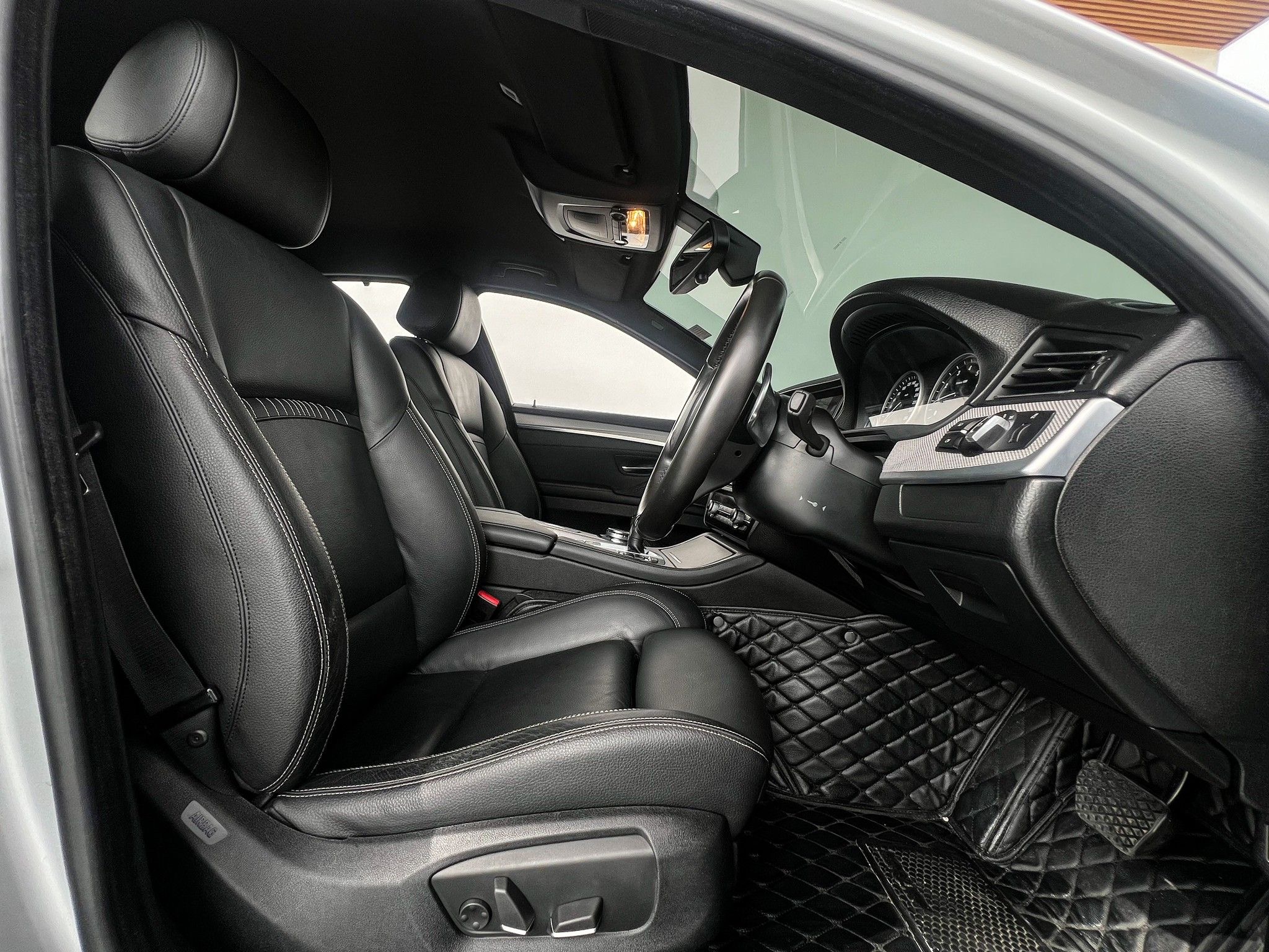 BMW SERIES 5, 528i M SPORT ปี 2015