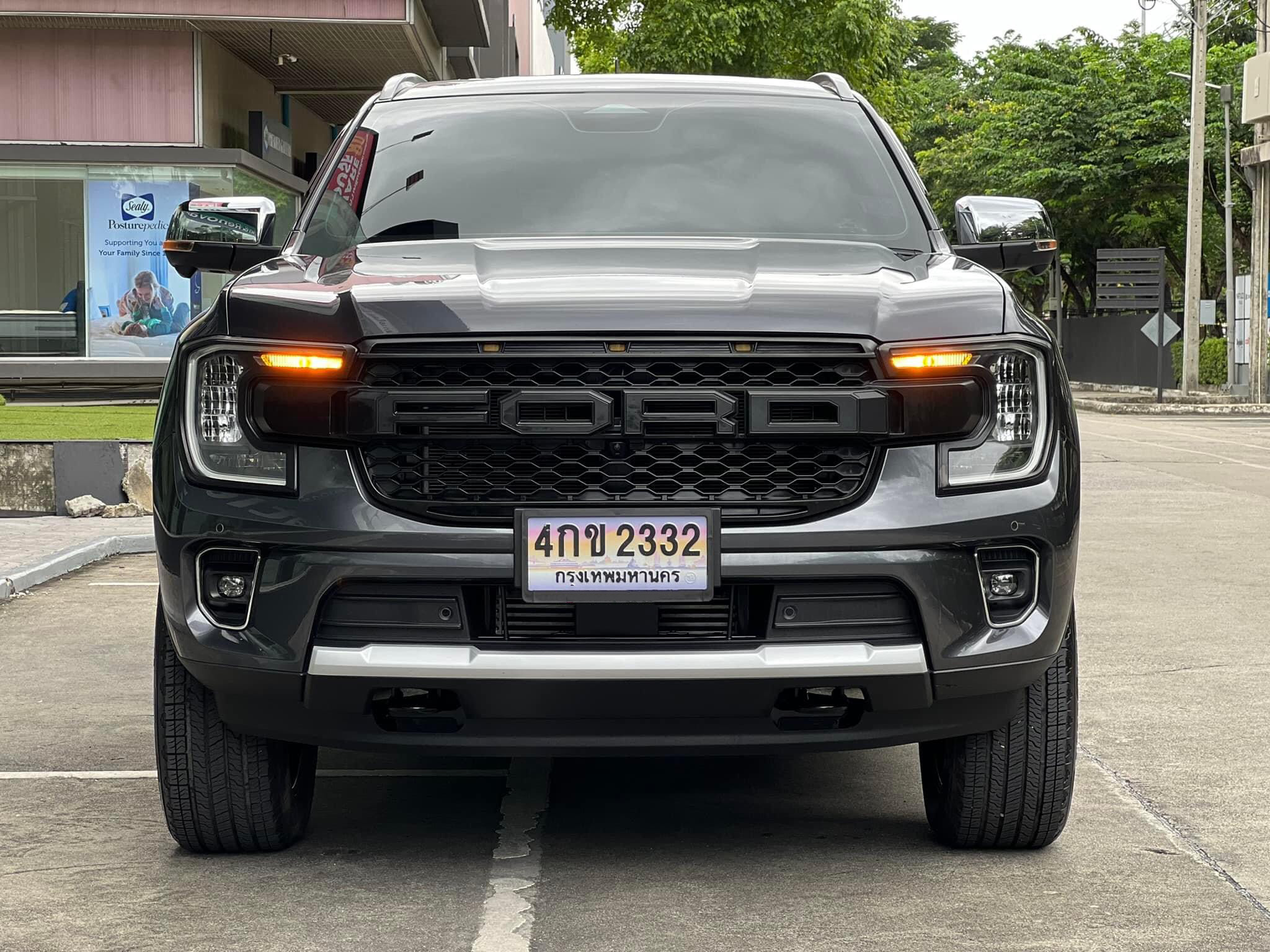 FORD EVEREST 2.0 Bi-Turbo Titanium Plus 4x2WD ปี 2023