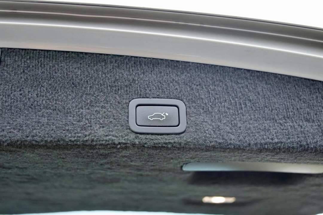 Volvo XC60 D4 Sport Crossover ปี 2014