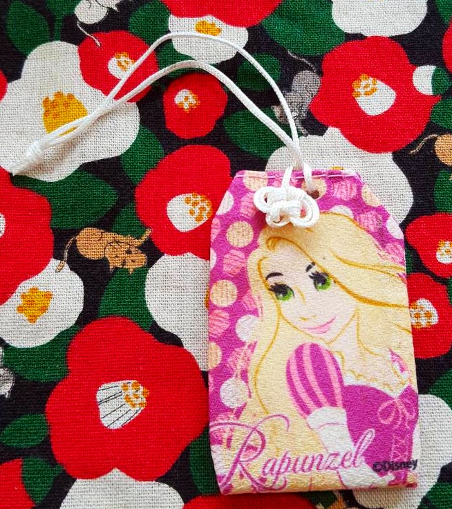 Rapunzel เจ้าหญิง ราพันเซล ซอง เครื่องราง จากญี่ปุ่น Size : 7.5 cm