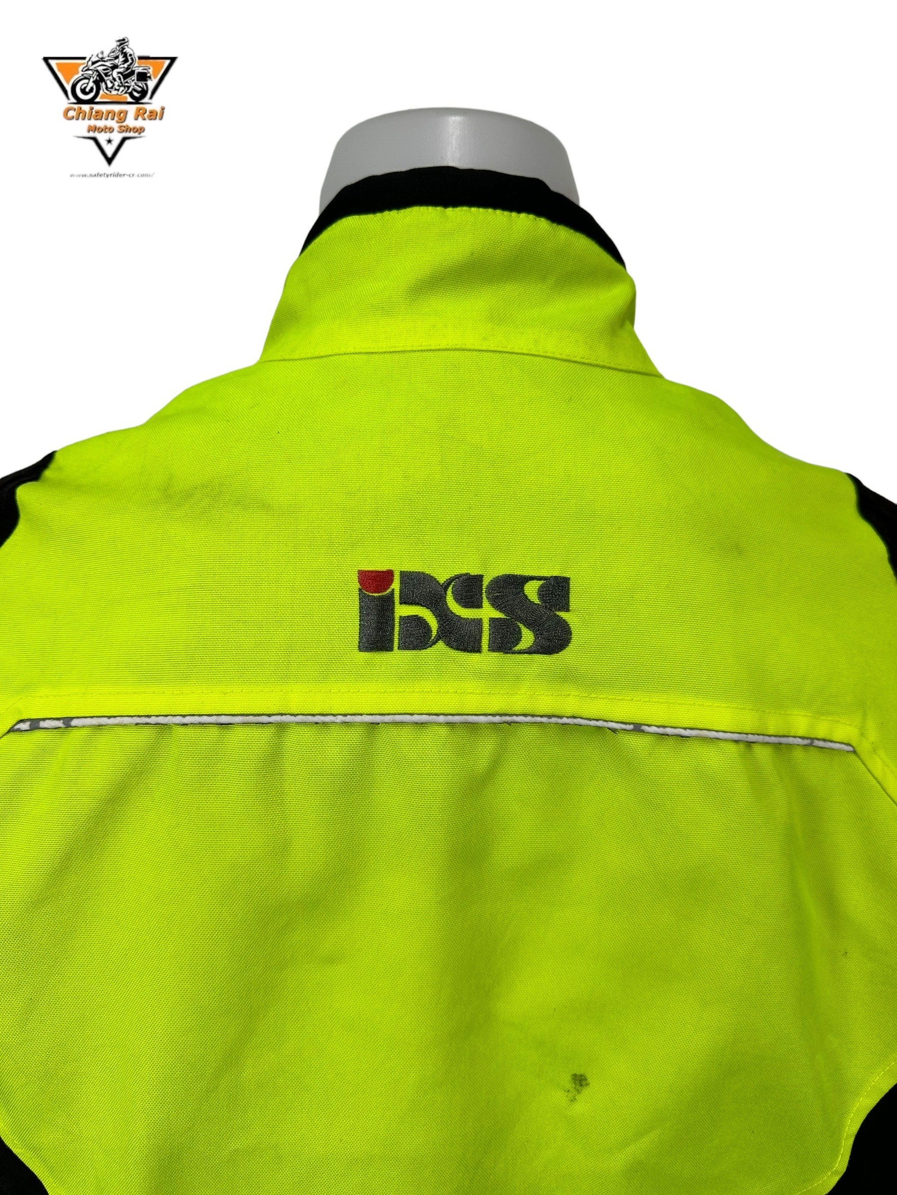 เสื้อขี่มอเตอร์ไซด์( มือสอง) RCTA 634: อก 50" ยาว 29"(XL) **IXS**