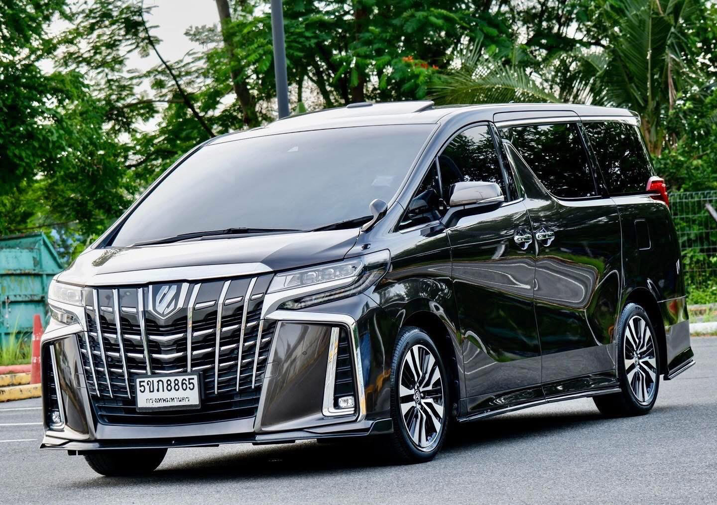 Toyota Alphard 2.5 SC Package จดทะเบียนปี 2021