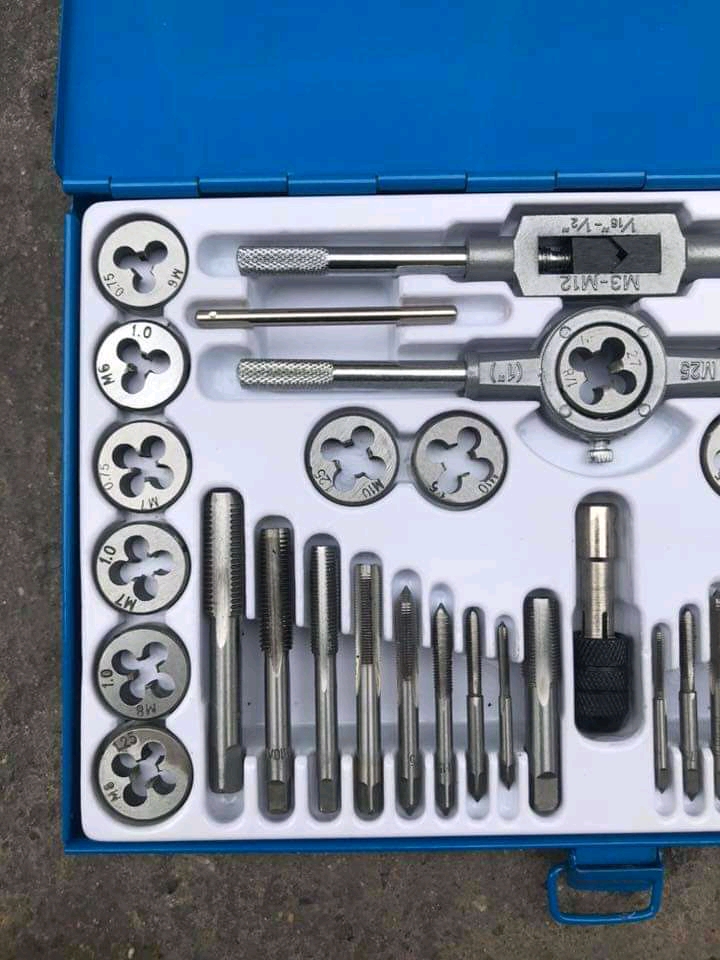 ชุดต๊าปเกลียวมือ 39 ชิ้น